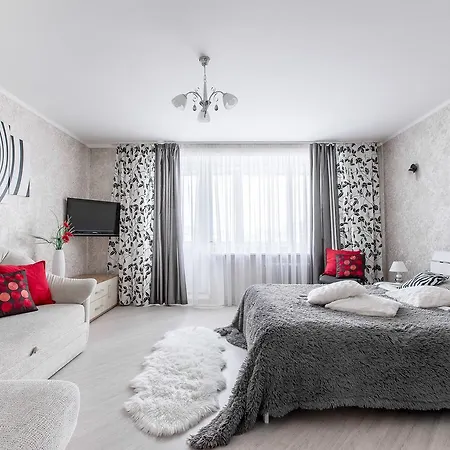 Spacious Luxury Apartment *